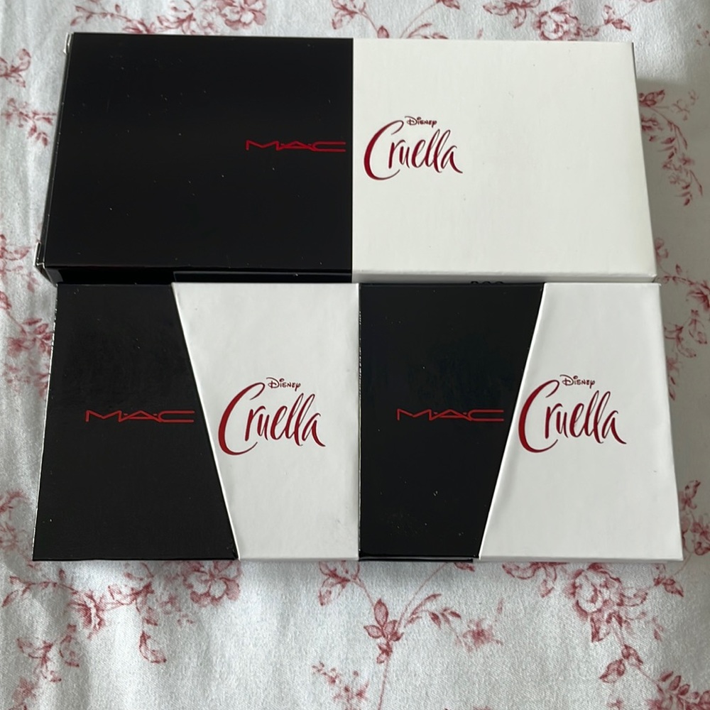 Cruella Eyeshadow X 8 - Limited Edition
